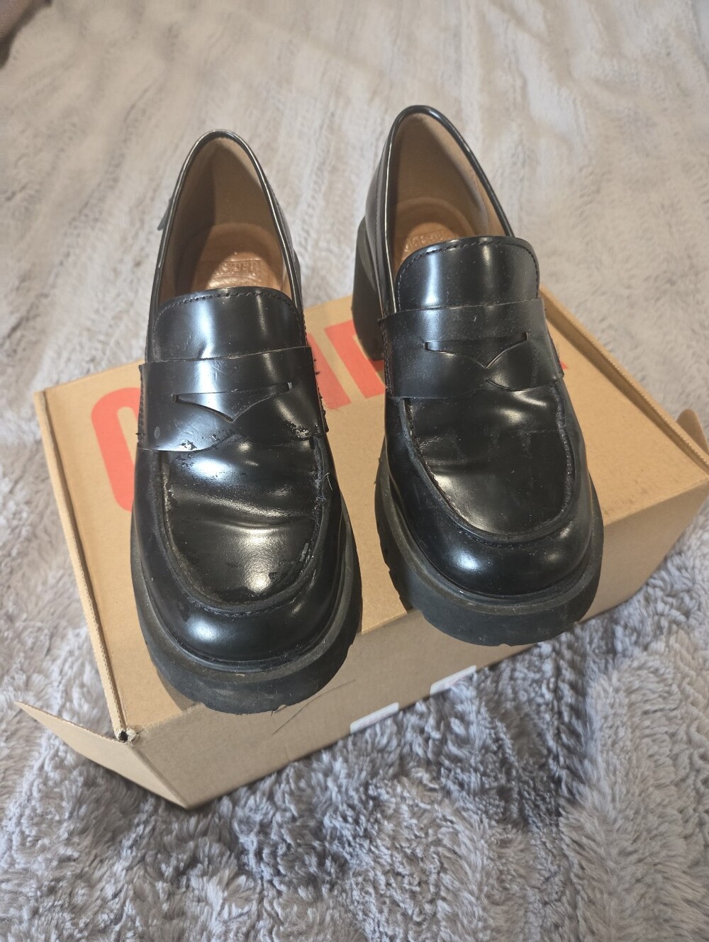 Camper Womens Milah Black Leather Loafers